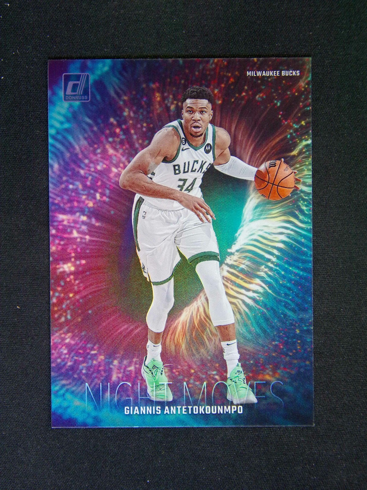 2023-24 Panini Donruss Giannis Antetokounmpo #7 Night Moves Case Hit SSP