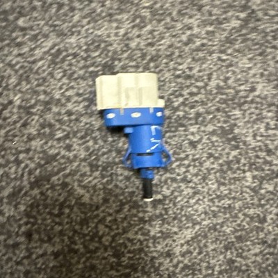 2011 Range Rover Sport Brake Light Switch 2009-2013 Genuine Used LR