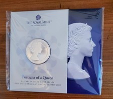 Portraits of a Queen : Elizabeth II The First Effigy : 2026 UK £5 sealed BUNC