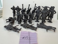 Plastic Toy Army Men Lot, 20x Figures