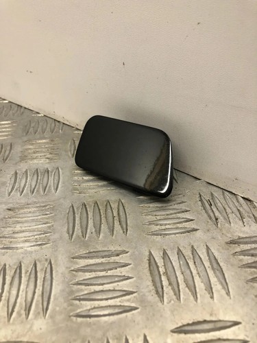 BMW 5 Touring E61 Abdeckkappe Scheinwerferwaschanlage rechts 7056946 28050402