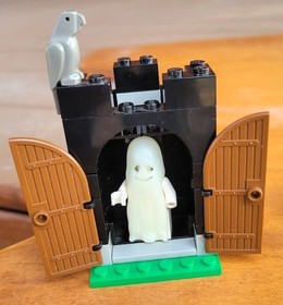 Vintage LEGO Black Monarch's Ghost Castle Set 6034, INCOMPLETE See Description