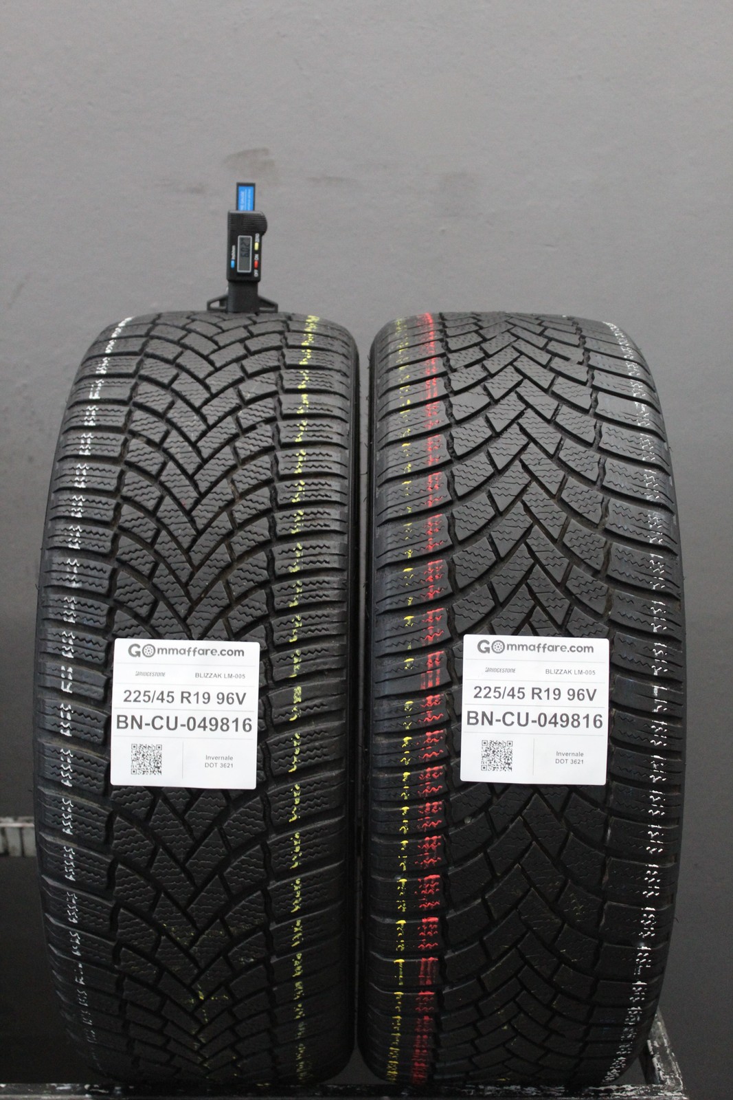 2 Pneumatici 225/45 R19 Bridgestone Blizzak Lm - 005