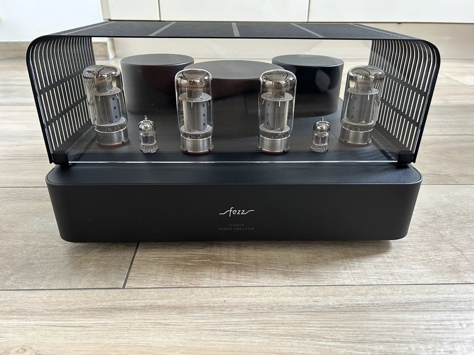 Fezz Titania Power Amplifier