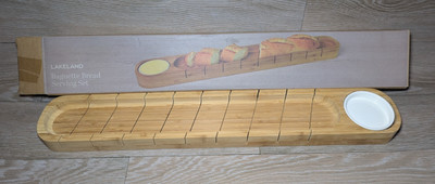 Baguette Knoblauch Brot Lakeland Holz Servier Set - im Karton gebraucht gut