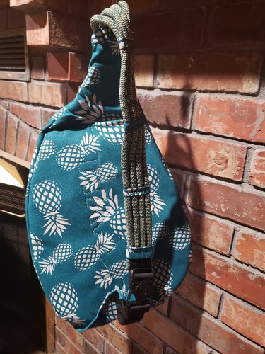 Bolsa de cabestrillo de cuerda Kavu azul azulado con estampado de piña - Imagen 15 de 15