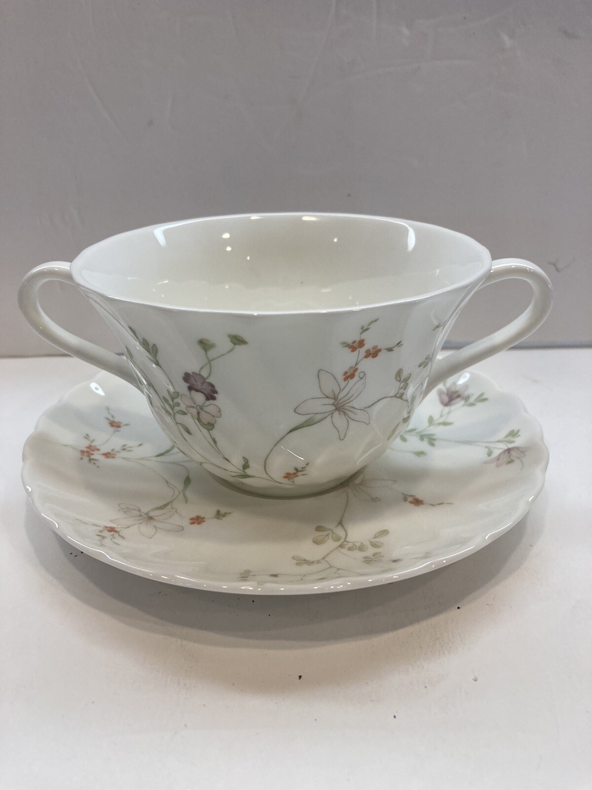 Wedgwood Campion bone china scalloped cream soup cup and saucer, gently used