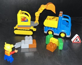 LEGO 10812 Truck & Tractor Excavator Duplo 26 Pieces Complete Set
