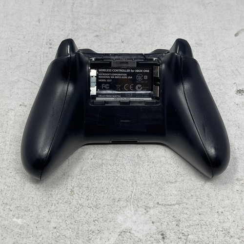 Controller Wireless Xbox One Nero - Modello 1537 - RICAMBI O RIPARAZIONE - No Cover - Foto 4 di 6