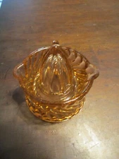 pink depression glass fruit juicer swirl glass 2 pour sprouts with handles