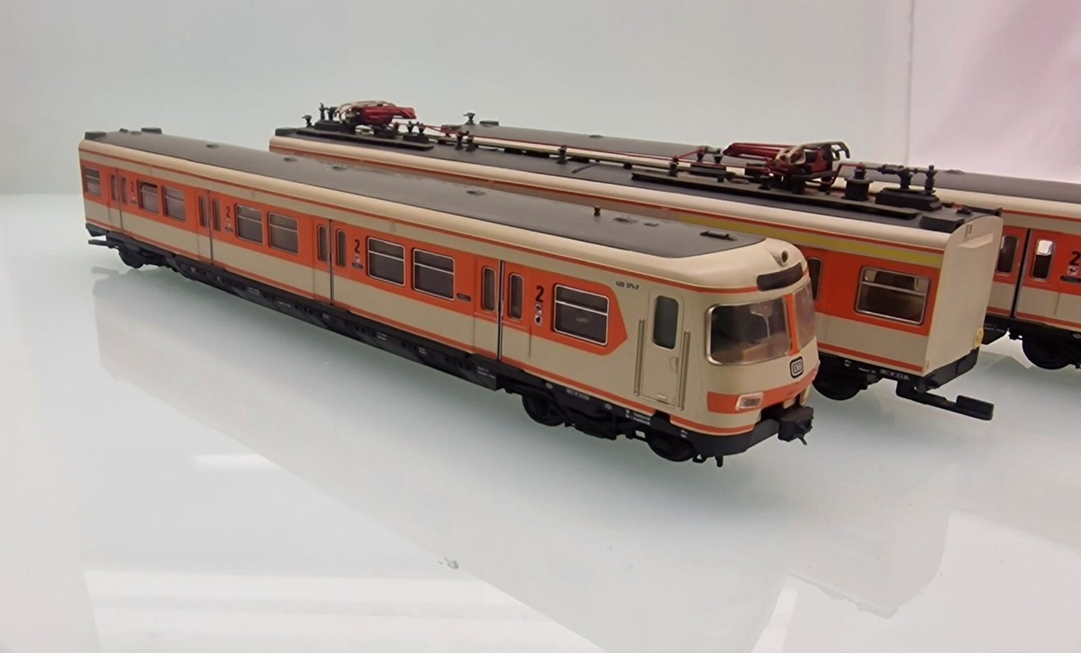 M) Roco Spur H0 43001 Triebwagenzug BR ET 420/421 der DB Epoche IV