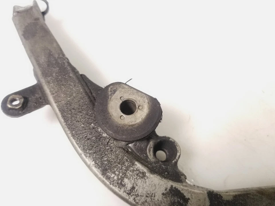 Yamaha FJ1100 1985 85 cuadro inferior izquierdo y derecho soportes de montaje del motor Foto 3 de 4