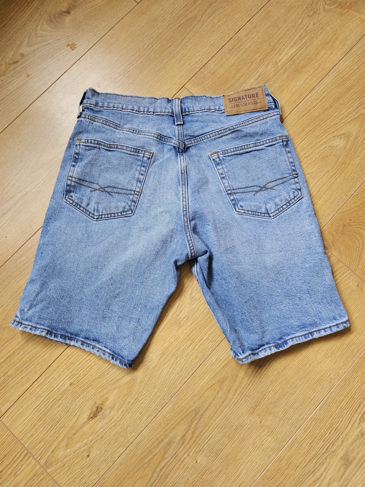 Signature by Levi Strauss Classic Denim Shorts W28 Blue image 8