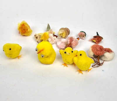 Vintage Easter Chenille Flocked Yellow Baby Chicks Mini Figurines Lot of 8 READ