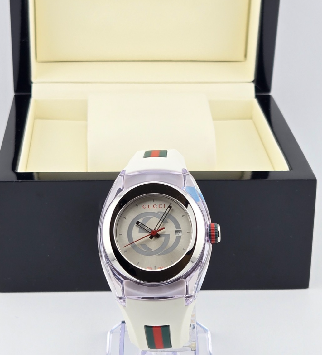 Gucci Sync L YA137302 Silver Dial Rubber Strap Women's Watch