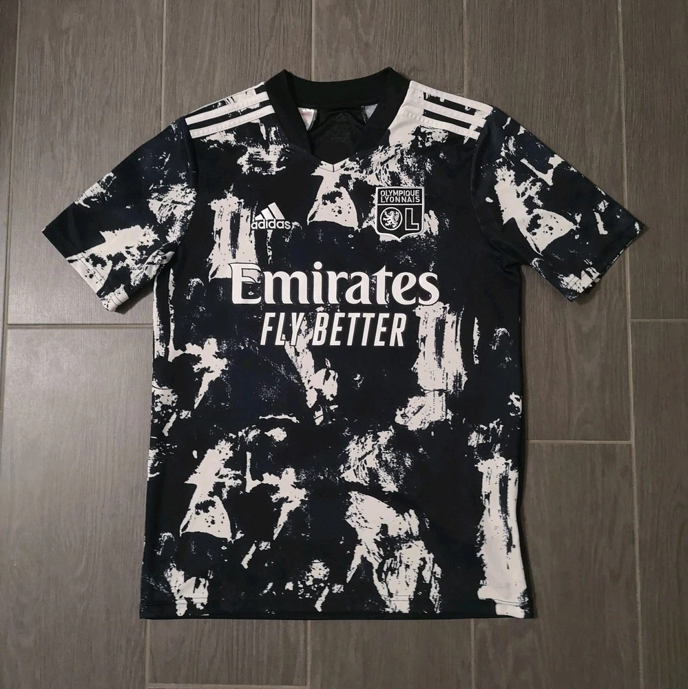 Olympique Lyon Trikot Größe: XS odr. 176 Saison 2021/22 Fußball Streatwear Fans