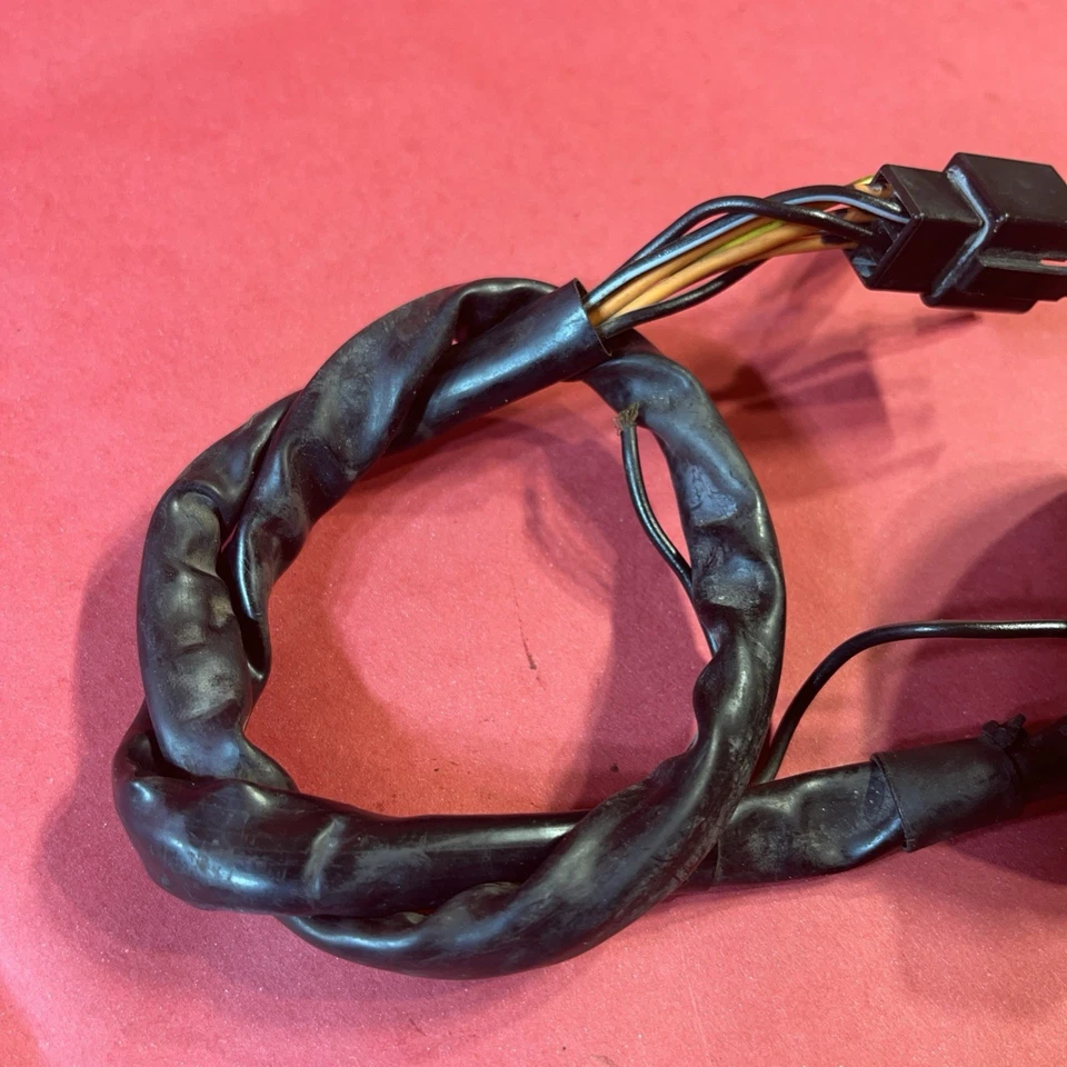 1998 Suzuki DR 350 DR350 SE right hand control switch starter button - Image 4 of 4