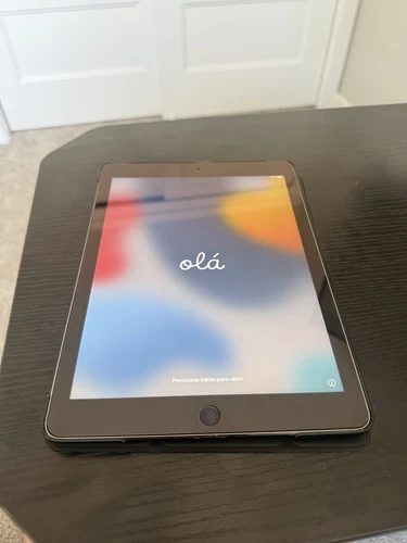 Apple iPad Air 2 9.7-Inch, 32GB Tablet (Space gray)