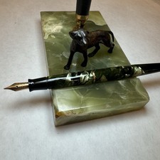 Vintage Parker Duofold Pen Socket Desk Fountain Set with Brass Dog On Green Onyx