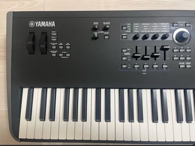 Yamaha MODX8 Keyboard Synthesizer 88 Keys Color Black Digital With