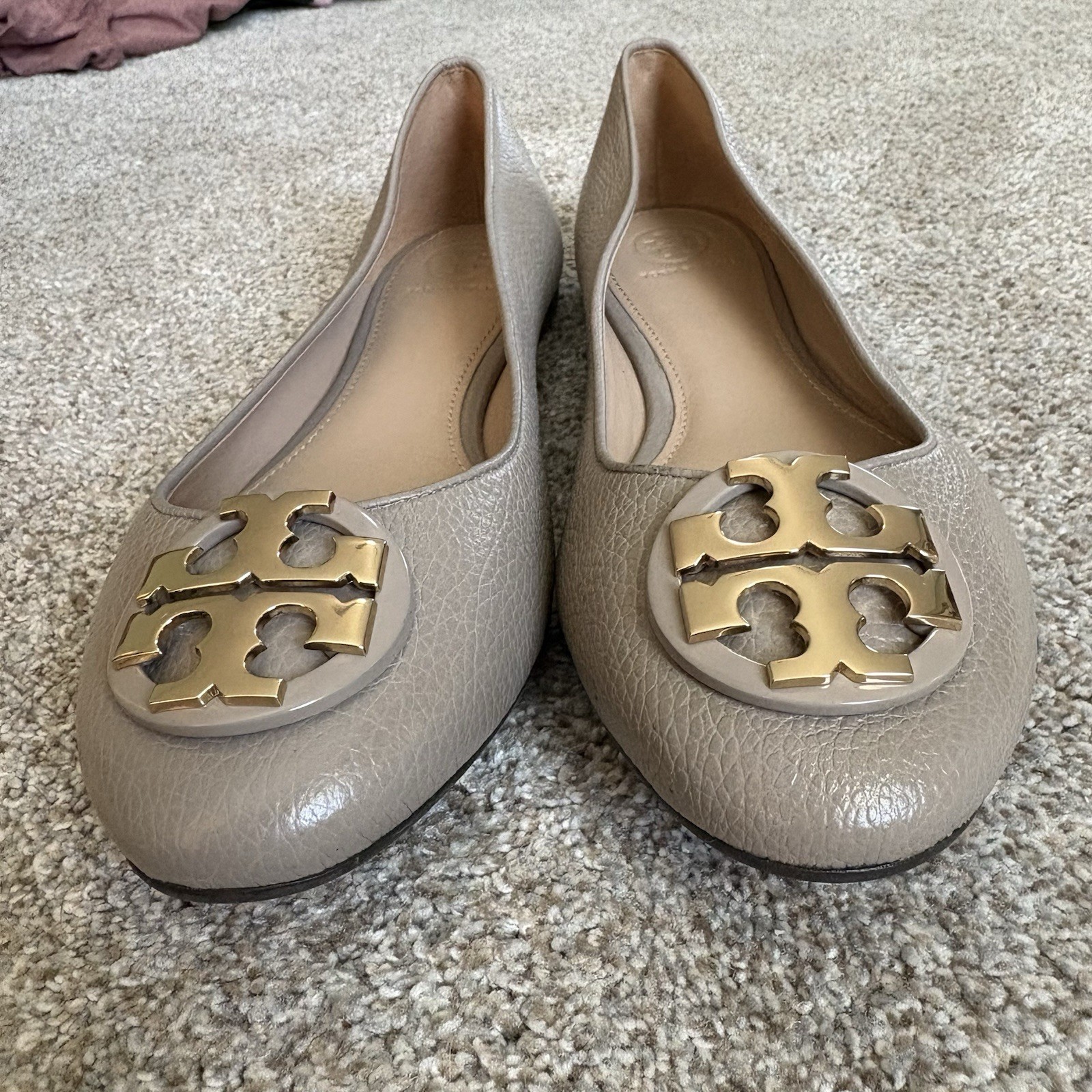 Tory Burch Women’s 9.5 French Gray Tumbled Leather Claire Ballet Flat Taupe Nude thumbnail 4
