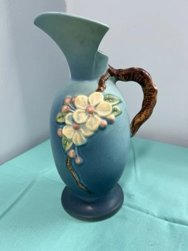 Roseville Apple Blossom Blue 1949 Mid Century Ewer 316-8, So Beautiful! IEC