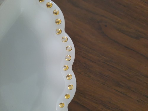 Vintage White Milk Glass Gold Trim Serving Dish Platter Sectioned - Picture 3 of 4