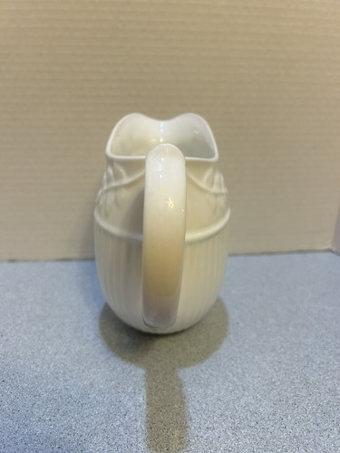 Approx 6” Beautiful White Peppertree Tabletops Pitcher Vase Coastline Imports - Picture 4 of 7