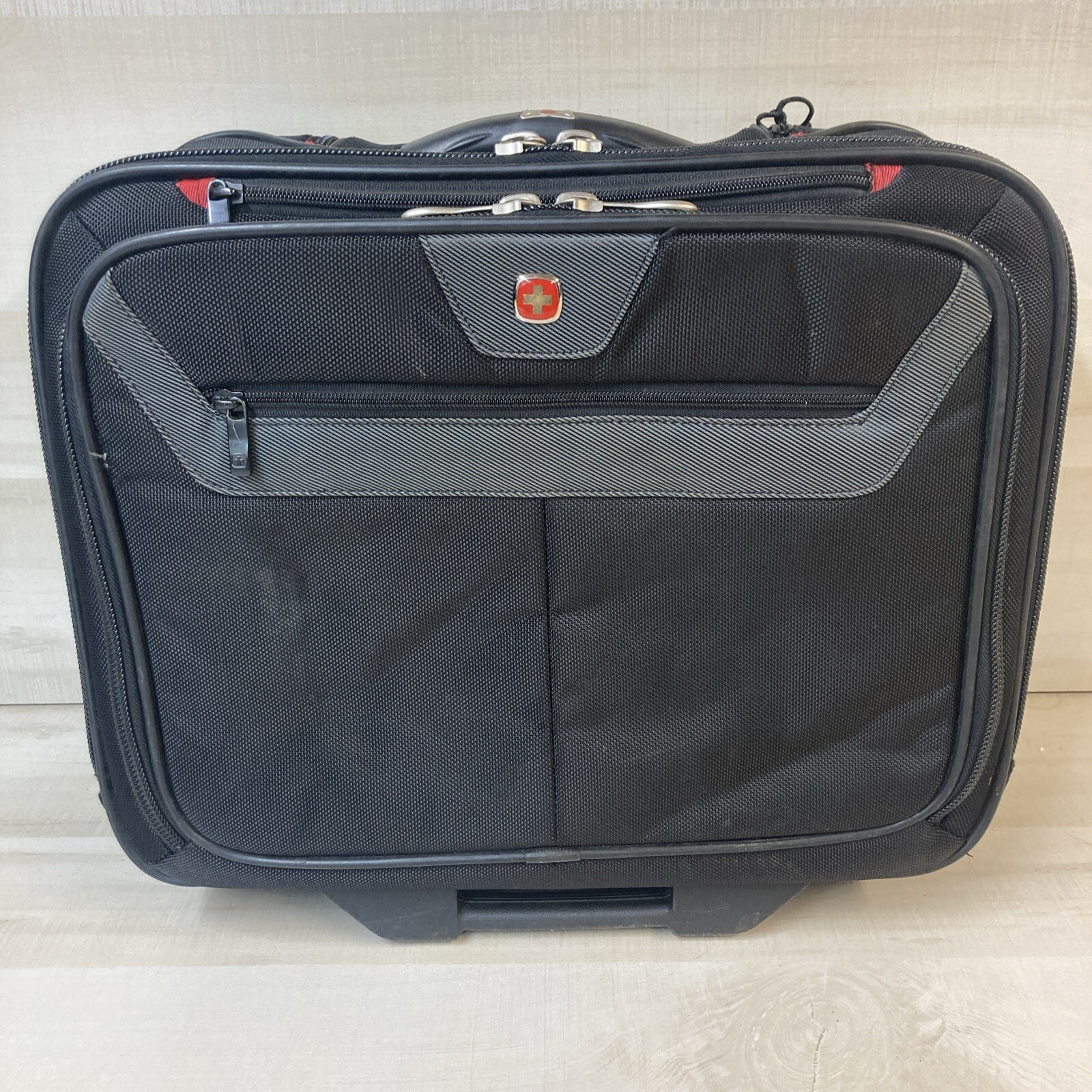 Swiss gear rolling laptop storage bag EUC