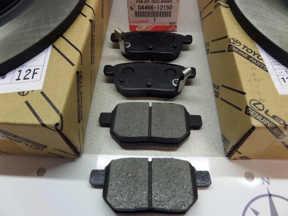 Juego de pastillas de freno y rotores traseros Scion xB 2008-2015 originales OEM Foto 2 de 4