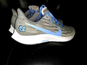 nike air zoom pegasus 36 unc