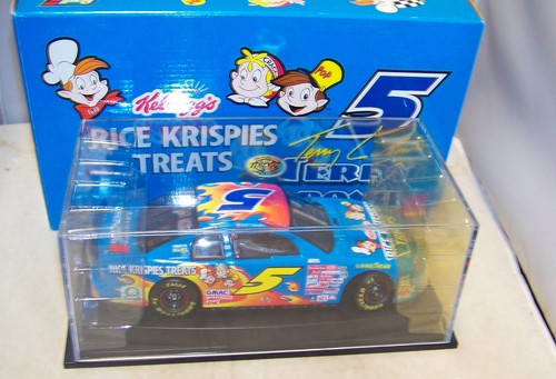 1:24 REVELL COLLECTION 1999 #5 KELLOGG'S RICE KRISPIES TREATS TERRY LABONTE NIB - Picture 2 of 12