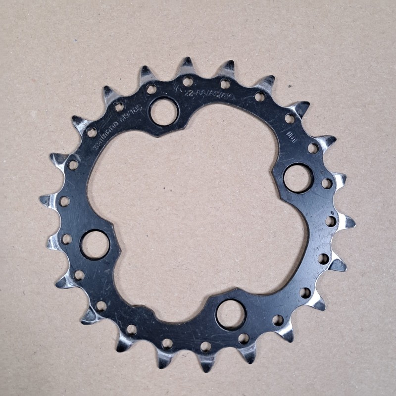 Shimano 22T Chainring M9- 10 Speed 64 BCD For chainset crank