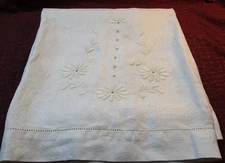 Antique Linen Damask Bath Towel Eyelet Embroidery Drawnwork Accents Hemstitched