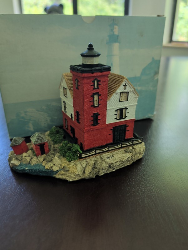Vintage 1995 HARBOUR LIGHTS LIGHTHOUSE #153 Round Island Michigan
