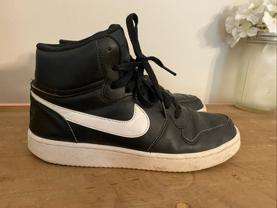 Nike size 8 Ebernon Mid-Top Sneakers black white Women s shoes