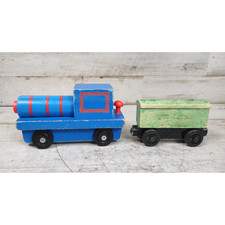 Lot of 2 Wooden Train Toys Blue Locomotive  Green Magnet Car Classic Toy