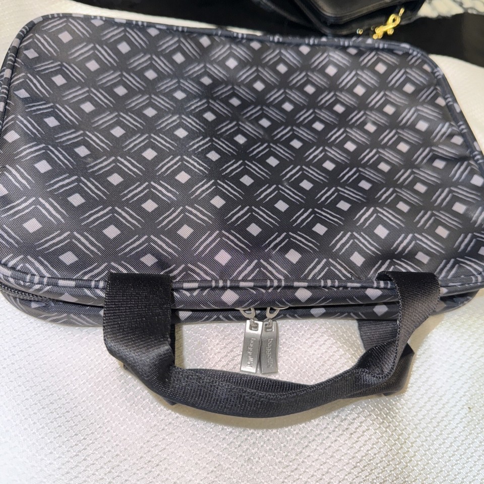 Baggallini Hanging Travel Organizer Toiletry Kit Cosmetic Bag eBay