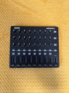 Akai Midi Mix DAW Controller Midimix USB MIDI Schwarz Wie Neu Top Zustand