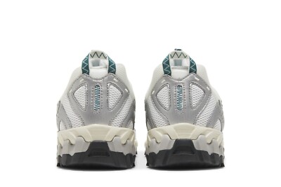 Size 9 - New Balance‎ 610 Silver Reflection New Balance 610  main image 2