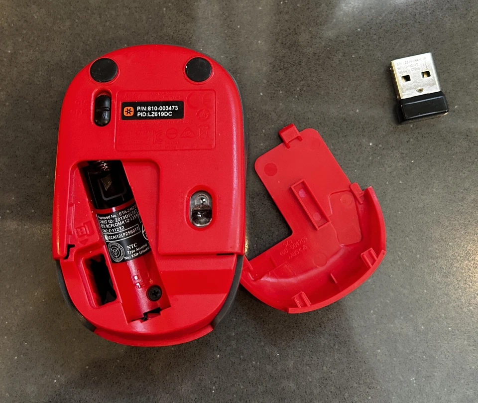 Logitech M187 Wireless Mini Mouse Pocket Portable Sized Red - Image 4 of 4