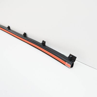れれれページ NEW MERCEDES-BENZ C-CLASS W204 ENGINE HOOD SEAL A2048800297