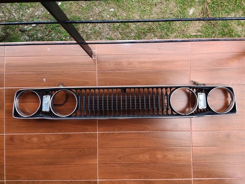 Toyota Carina TA12 TA17 Front Grille Mask 1974 No Emblem OEM JDM - Picture 4 of 12