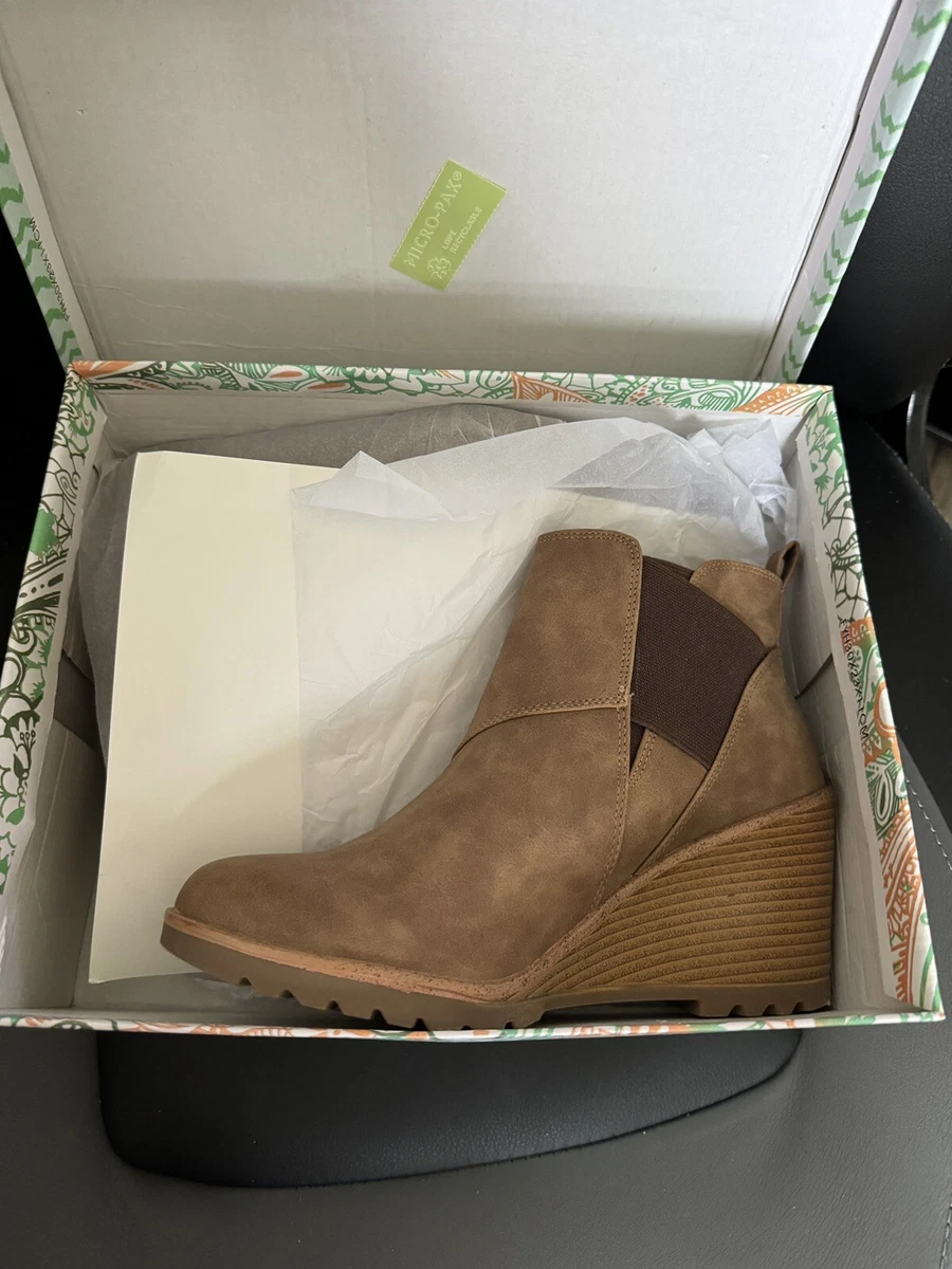 Dept 222 boots clearance