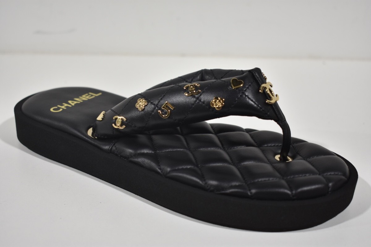 Chanel 23P Black Quilted Charms Padded Pool Thong Logo Mule Slide Flat Sandal  38