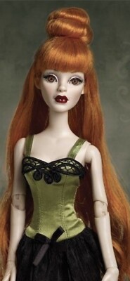 Tonner WILDE IMAGINATION Evangeline Ghastly DARK ROMANCE Doll WIG SIZE 6-7 NRFB