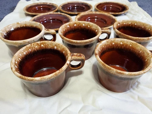 Hull Crestime Oven Proof Brown Drip Set Of 5 Coffee Cups and 5 Saucers