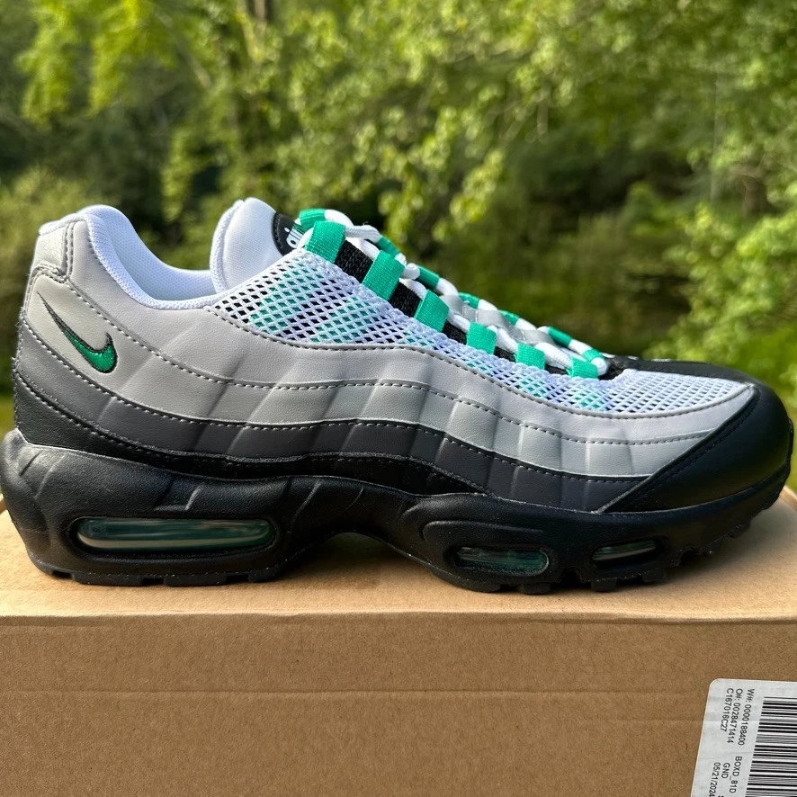 Size 11.5 W / 10 M - Nike Air Max 95 Next Nature Stadium Green DH8015-002 NEW
