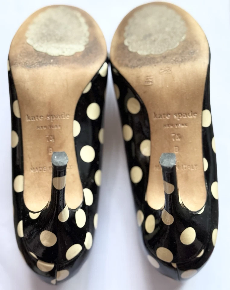 Zapatos de salón Kate Spade Karolina charol a lunares. Talla 7,5 Foto 4 de 4