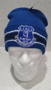 everton bobble hat